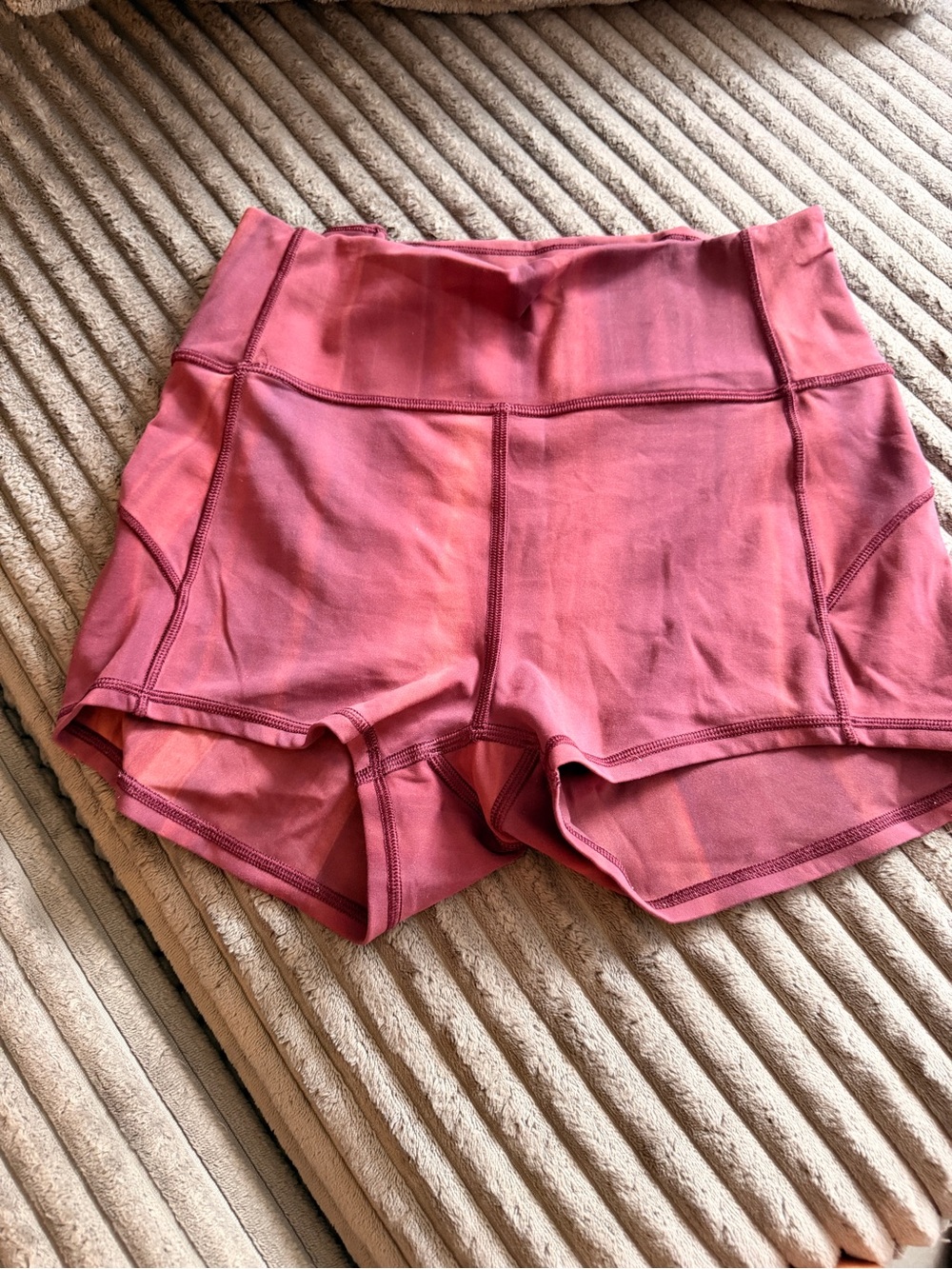 Lululemon shorts, ombré burgundy